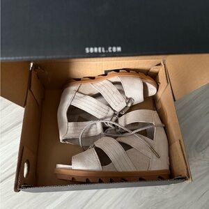 Sorel Joanie II Lace Wedges soft Taupe leather 7.5